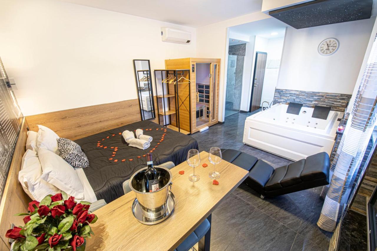Virtus Prestige - Rooms & Apartments Roma Exterior foto